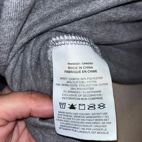 Nike Women’s Gray Sweatshirt - Picture 5 of 5